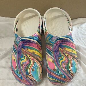 Crocs Classic Chelelic Rainbow Clogs